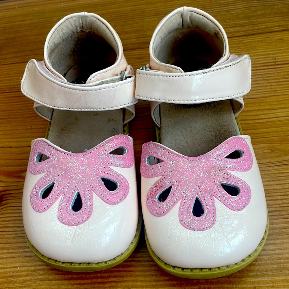 Good used condition Livie and Luca sandal